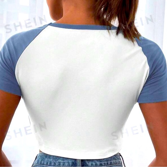 Super beautiful crop top, never wear the wrong size! - Picture 2 of 2